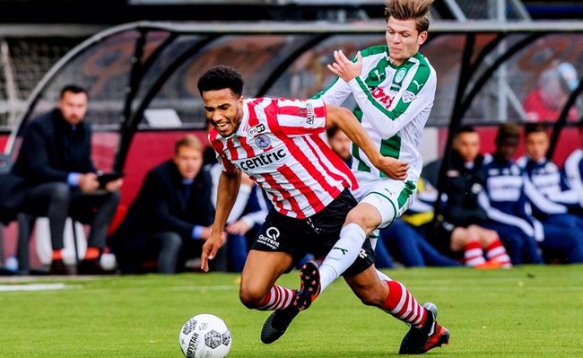 而非硬刚 而非硬刚